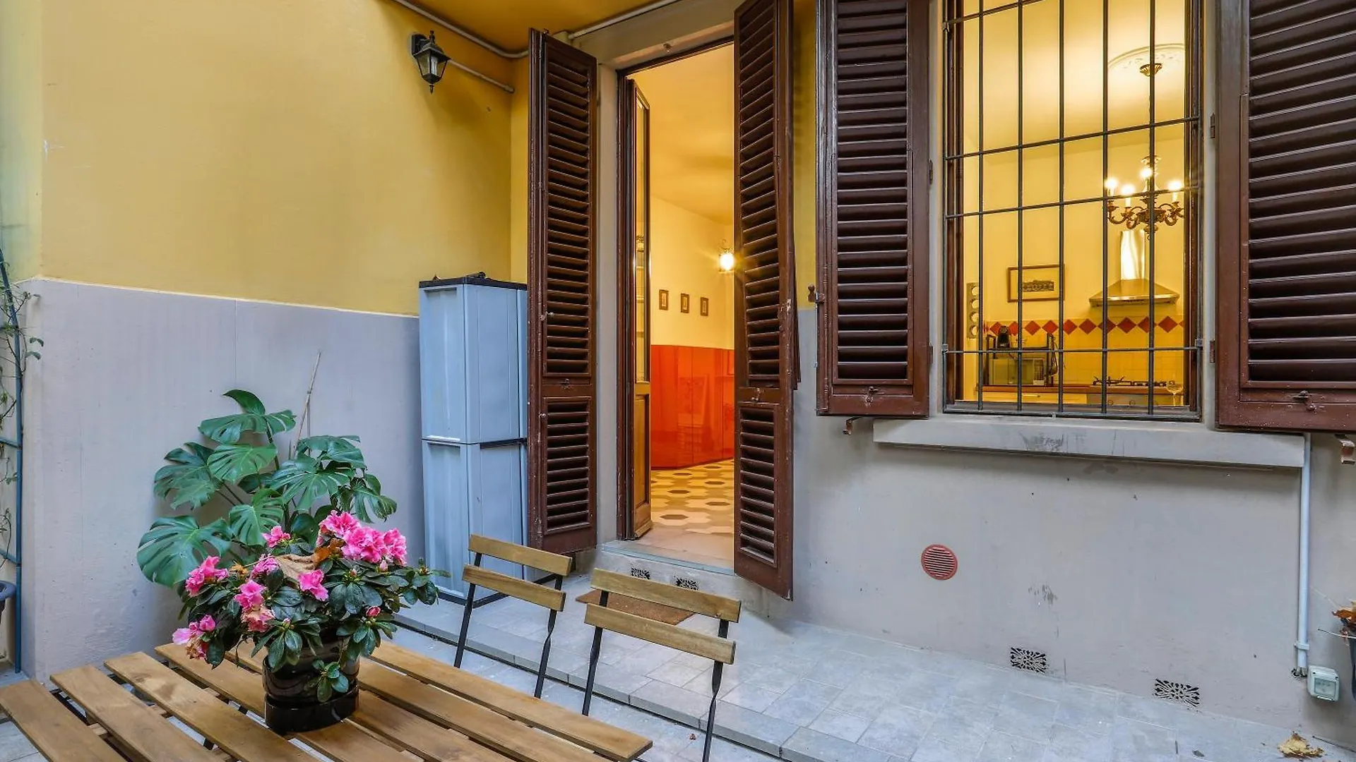 One-Bedroom Apartment With Patio Firenze